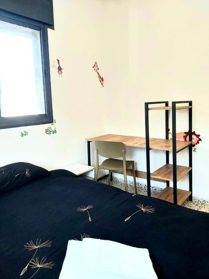 Turtle Guesthouse- ティベリア エクステリア 写真